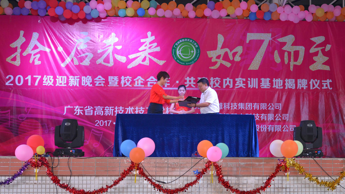 d548ef5ffe34d5dfde725b4e7b747e35.jpg d548ef5ffe34d5dfde725b4e7b747e35.jpg